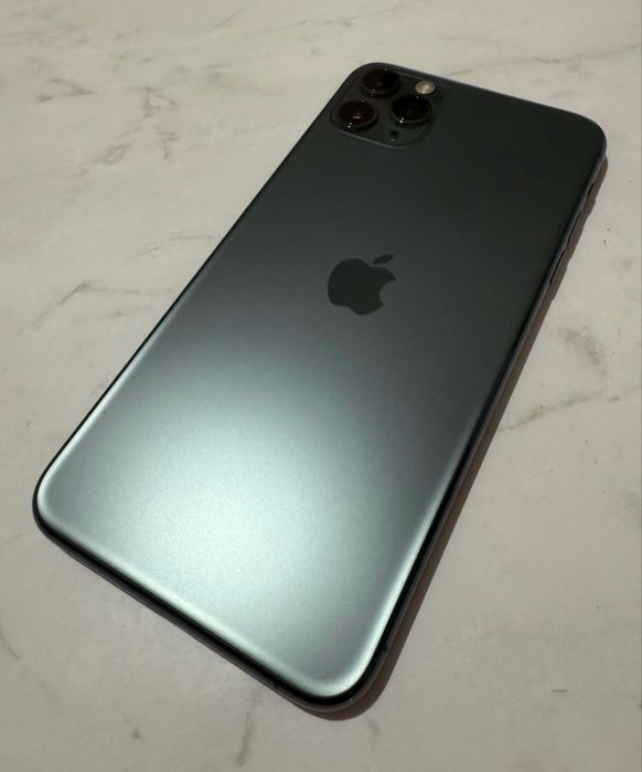 Продам айфон 11 про макс