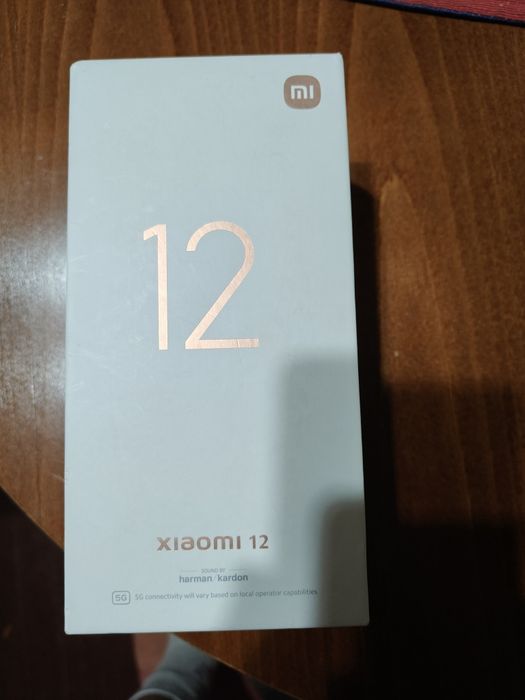 Като Нов! Xiaomi 12 8/256GB | Snapdragon 8 Gen 1 | AMOLED 120Hz | 50MP OIS | Harman Kardon |
