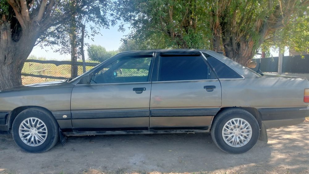 Ауди 100перехоткы