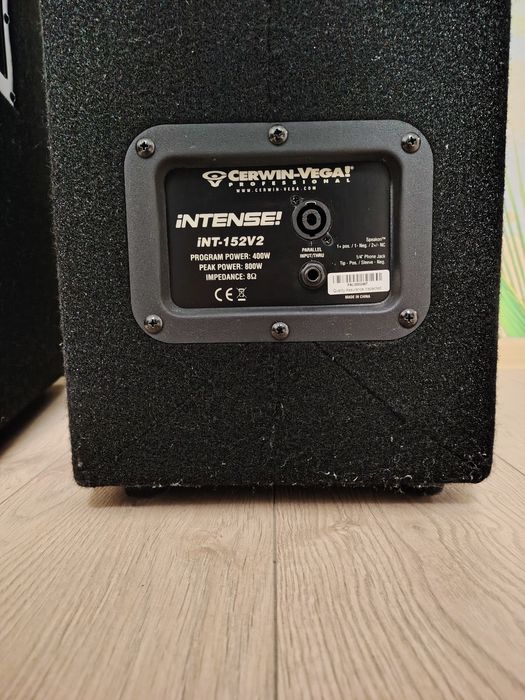 Тонколони CERWIN - VEGA