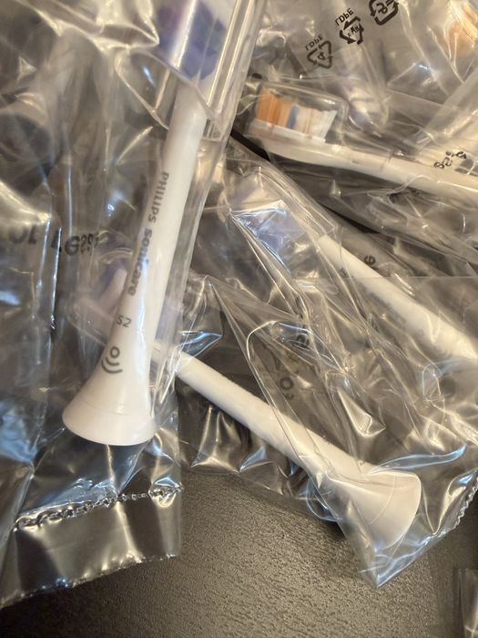 40 rezerve capete periuta de dinti electrica Philips sonocare