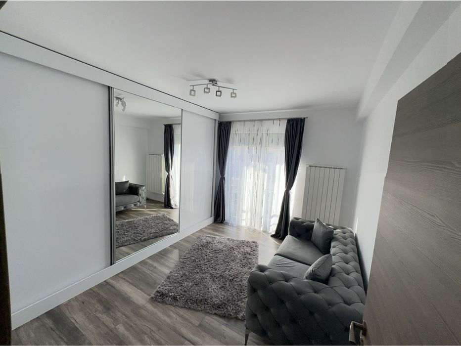 Vand casa cu piscina in Comuna Berceni