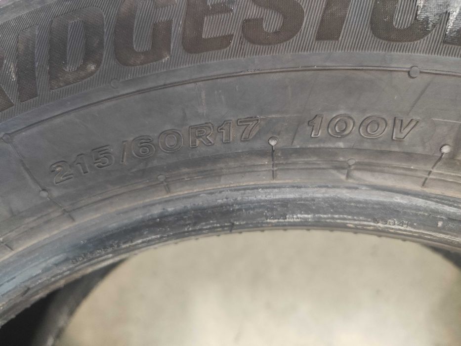 4бр.зимни гуми 215/60/17 Bridgestone
