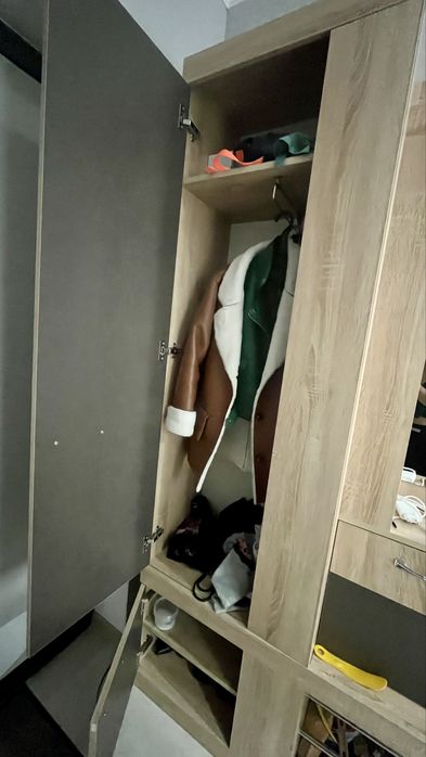 Шкаф прихожая с зеркалом