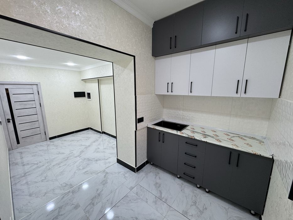 Юнусабад/Шахристанский - Продается нежилое помещение вдоль дороги 90м2