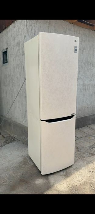 LG  холодильник. 120 000 ТГ.