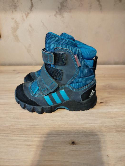 Детски апрески Adidas 23 номер.