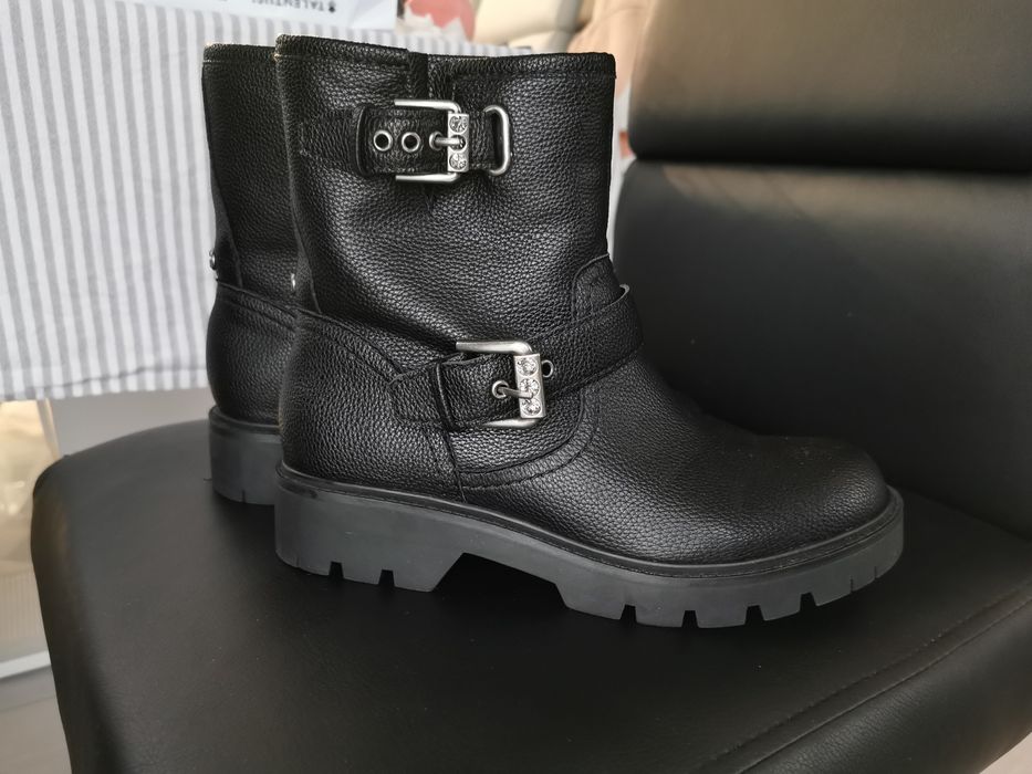 Дамски боти Guess