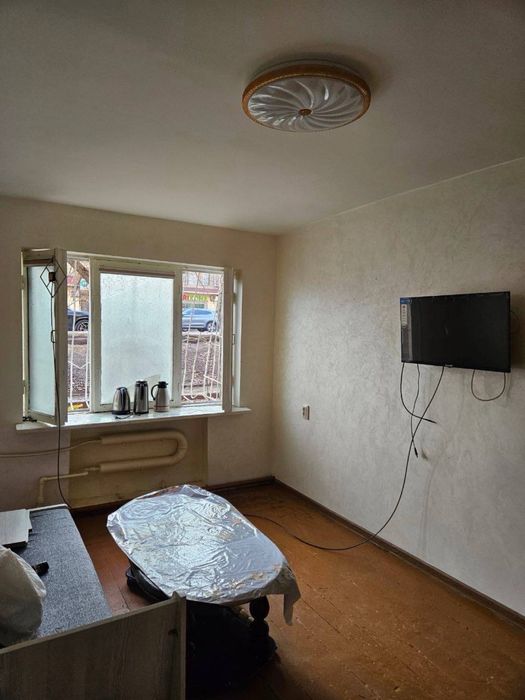 Чиланзар 2 пионерский квартира под офис 27кв.м фасад 6м первая линия