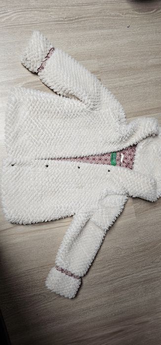 Яке Benneton... суитчер за 3/4 год.