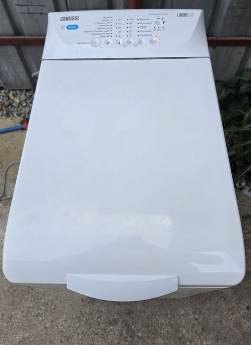 Стиральная машина Zanussi ZWY51024CI — удобная вертикальная загрузка