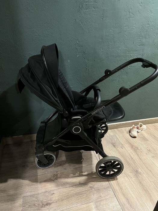 Продам коляску          .