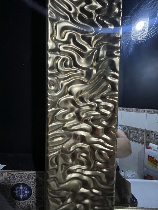 Продам настенное зеркало