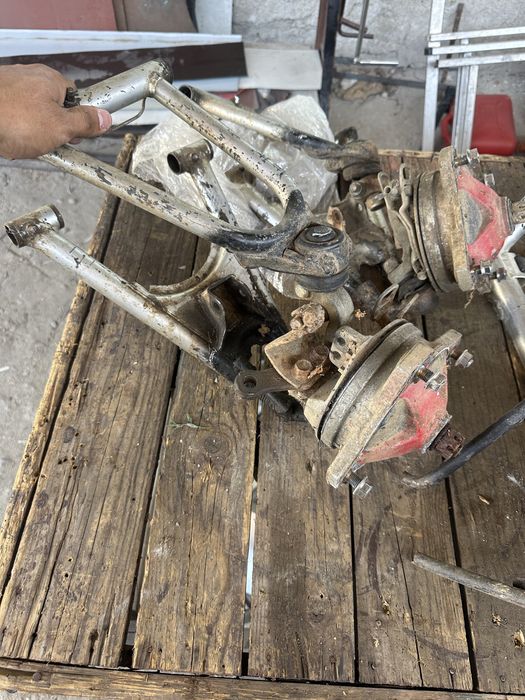 Vând piese de atv Smc Barossa 250