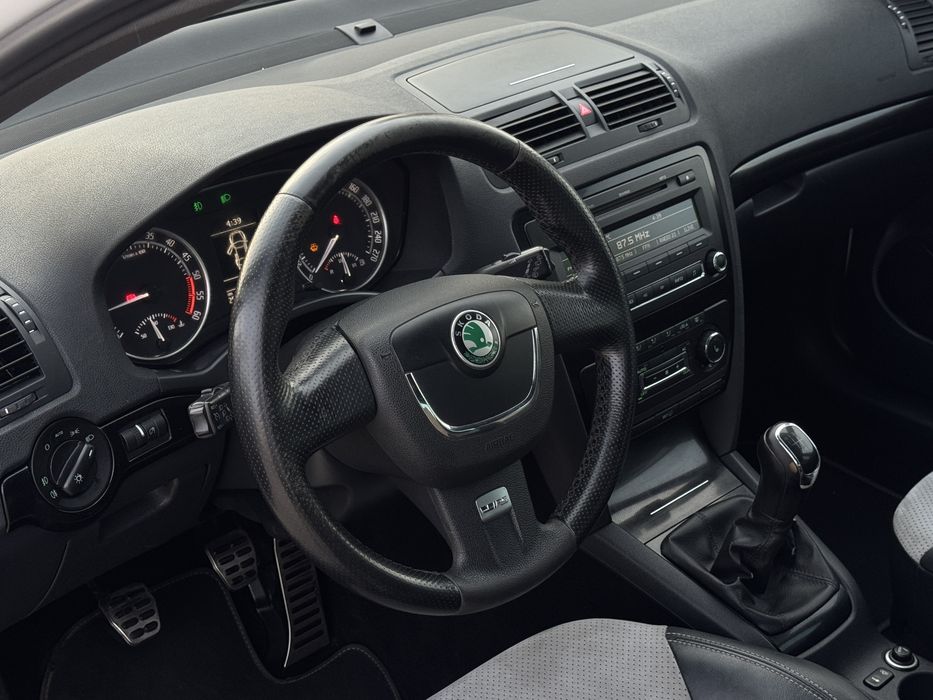 SKODA Octavia 2012 — imagine 5