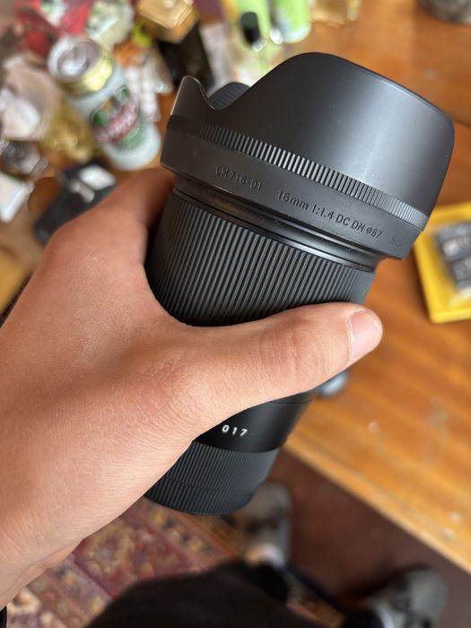 Обектив Sigma 16mm 1.4