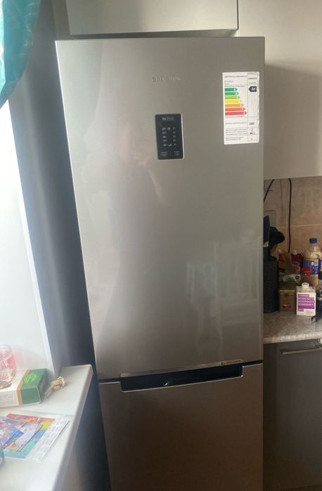 Продам холодильник SAMSUNG