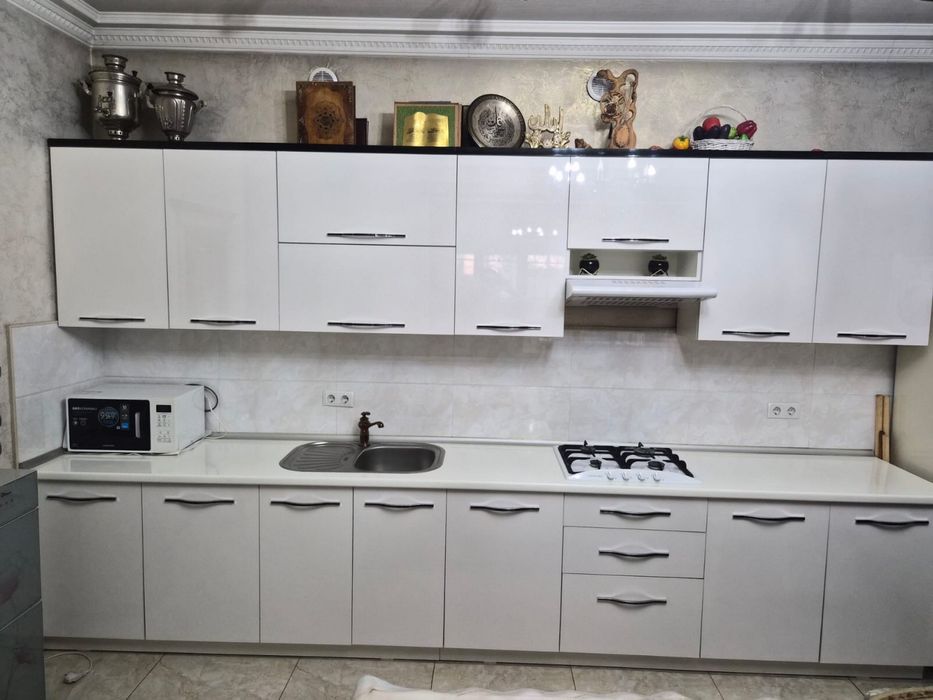 Срочно продам кухонный гарнитур