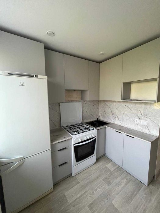 3- комнатная  9-мкр. дом 7