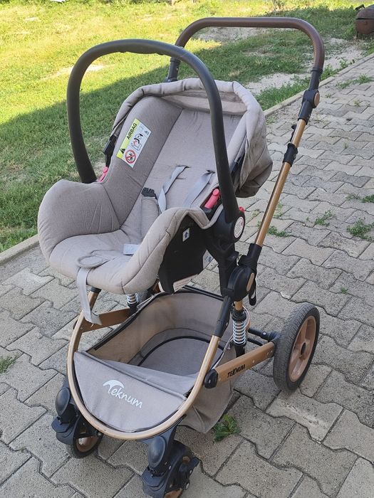 Продам коляску 2 в 1