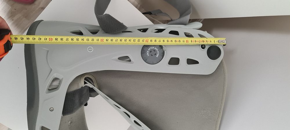 Cizma de imobilizare Aircast Standard XL picior drept