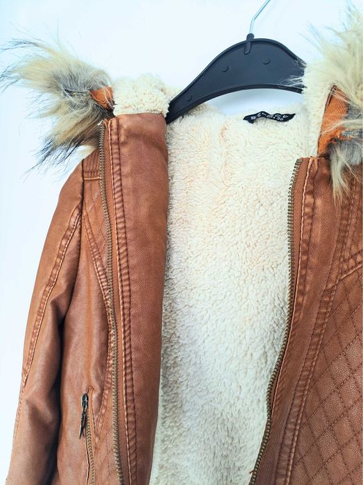 Кафяво кожено яке