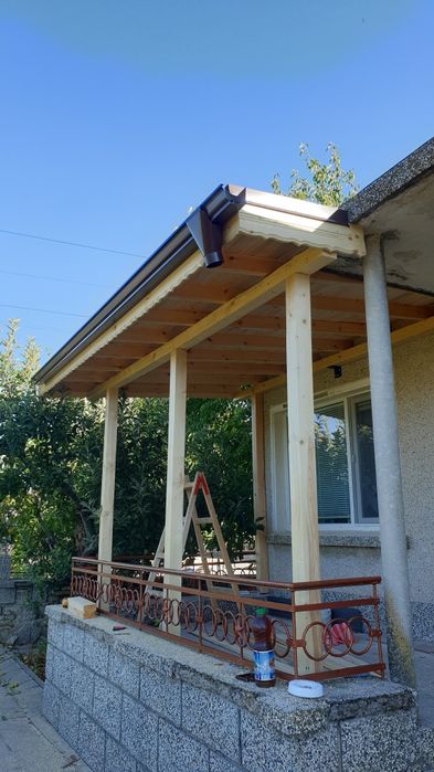 Дървени Конструкци Навеси Ремонт на покриви