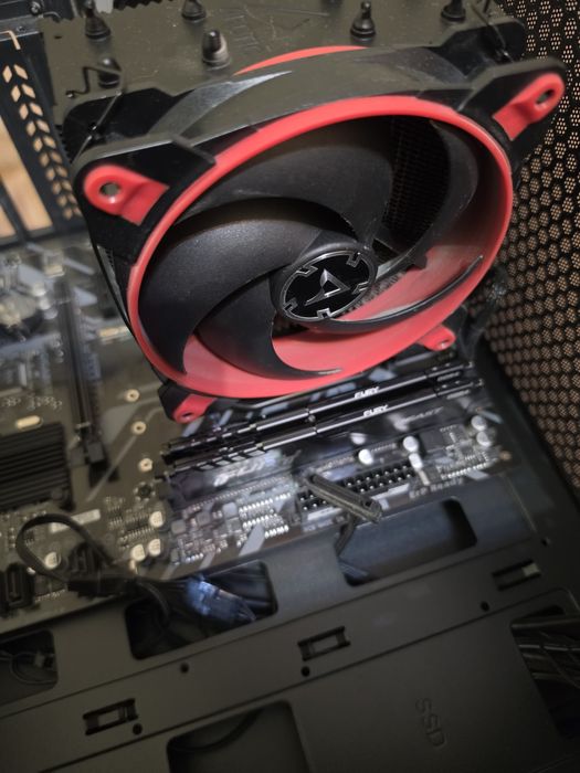 Sistem Ryzen 5600x, 32gb DDR4 3600mhz cl18 Kingston Fury Beast