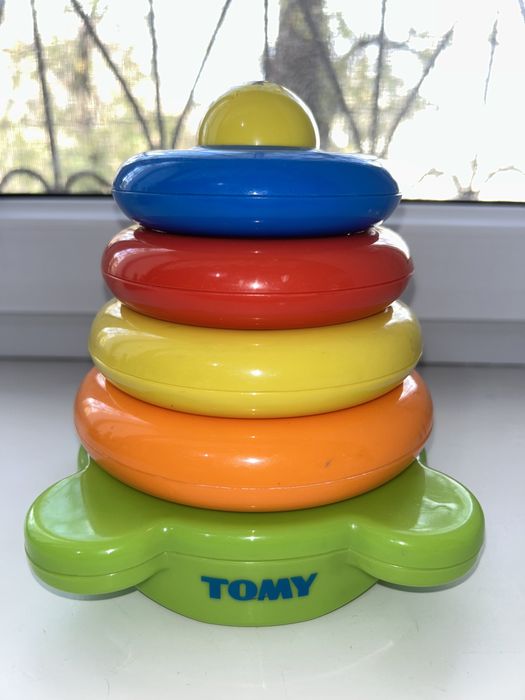 Игрушки развивашки пирамидка Tomy сортер овощи