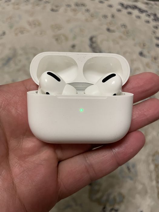 Airpods pro на запчасти 1 поколения