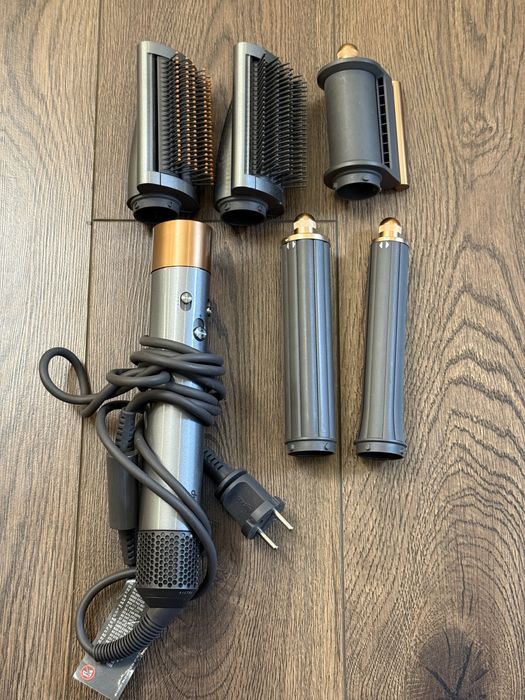 Стайлер dyson б/у