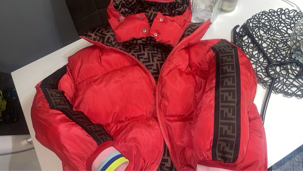 Уникално двулицево яке