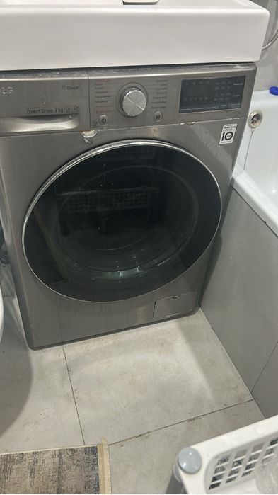 Продам стиральную машинку LG