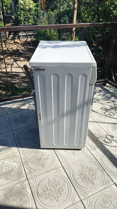 Продам стиралку...