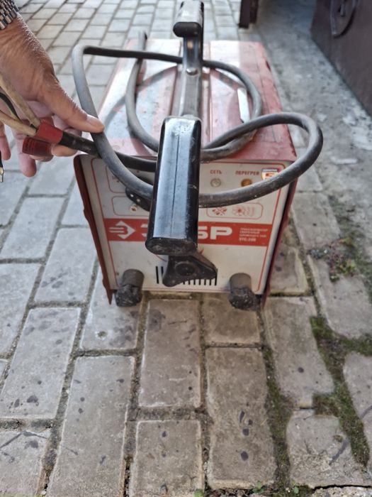Продам сварочный аппарат 380 вольт