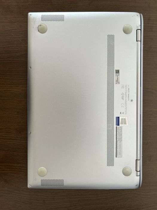 Laptop ASUS ZenBook 14  Predare personală în GALAȚI