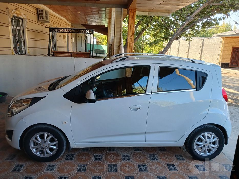 Chevrolet Spark AT