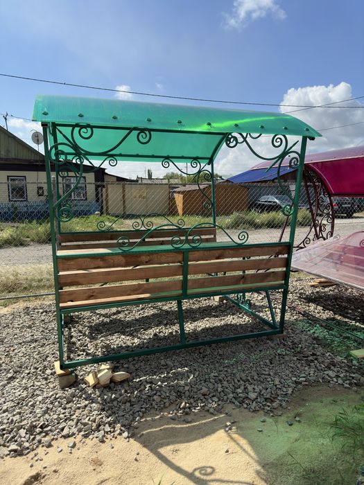 Беседка Кованая металл-дерево