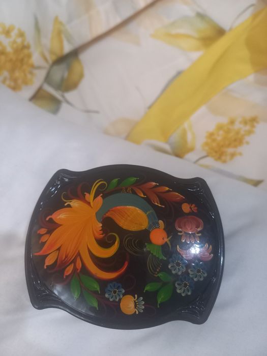 Продам полосмасовую шкатулку СССР.