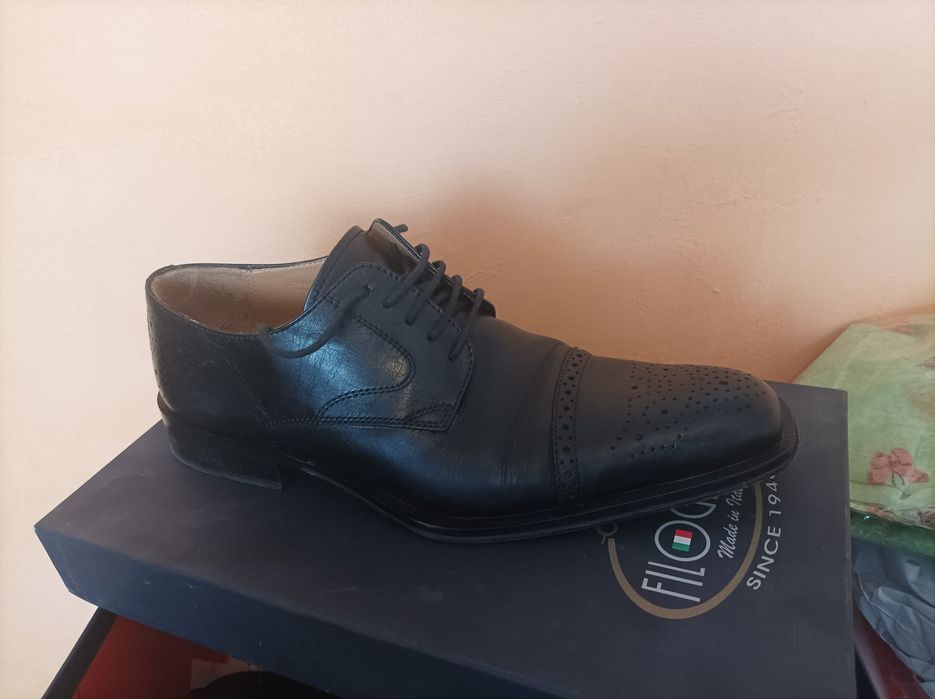 Pantofii de piele