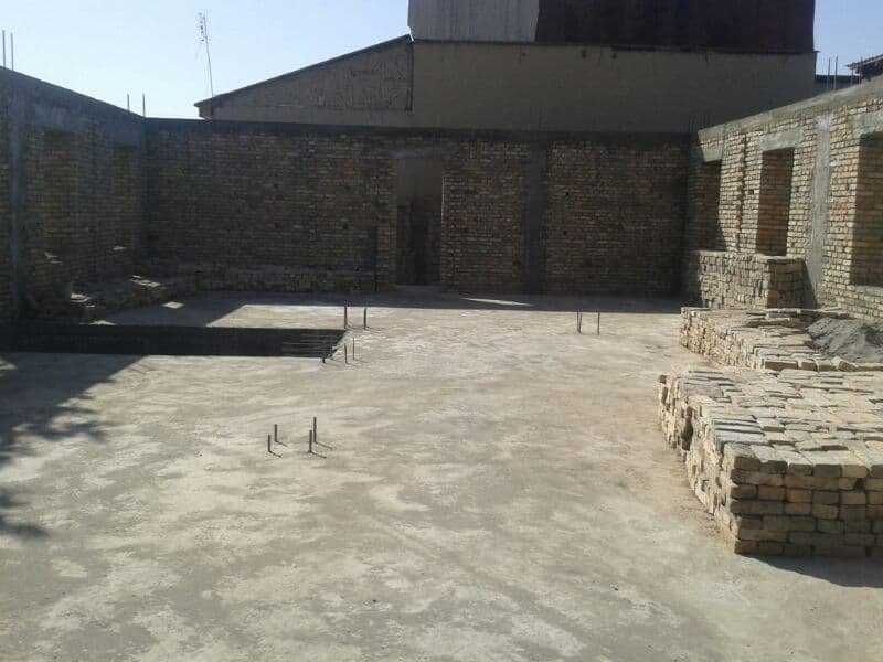 14 sotix uchastkasi, Samarqand Registondan atigi 1 km. Tezda sotiladi.