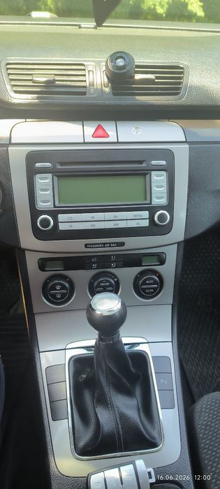 WV.Passat 1.9 tdi  2008