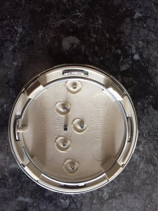 4 броя капачки за джанти за AUDI и VW с диаметър 60, 69 , 135 mm