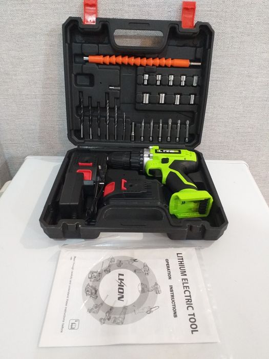 Шуруповерт новый