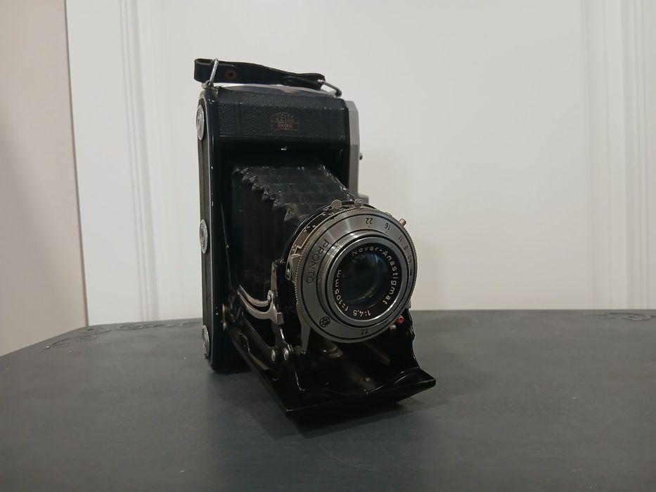 Сгъваем фотоапарат Zeiss Ikon Nettar 518/2
