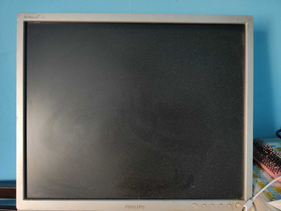 Vând unitate centrală + monitor