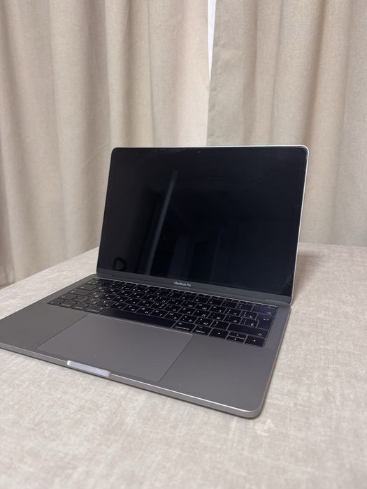 Macbook pro, 2017, 256 gb
