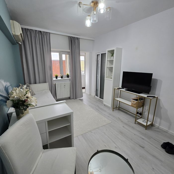 Garsoniera de închiriat vis-a-vis de Spitalul Mare