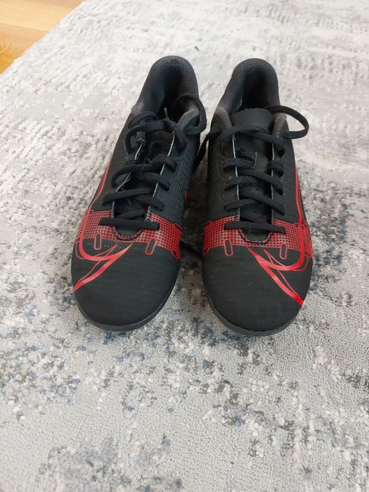 Ghete fotbal Nike Mercurial