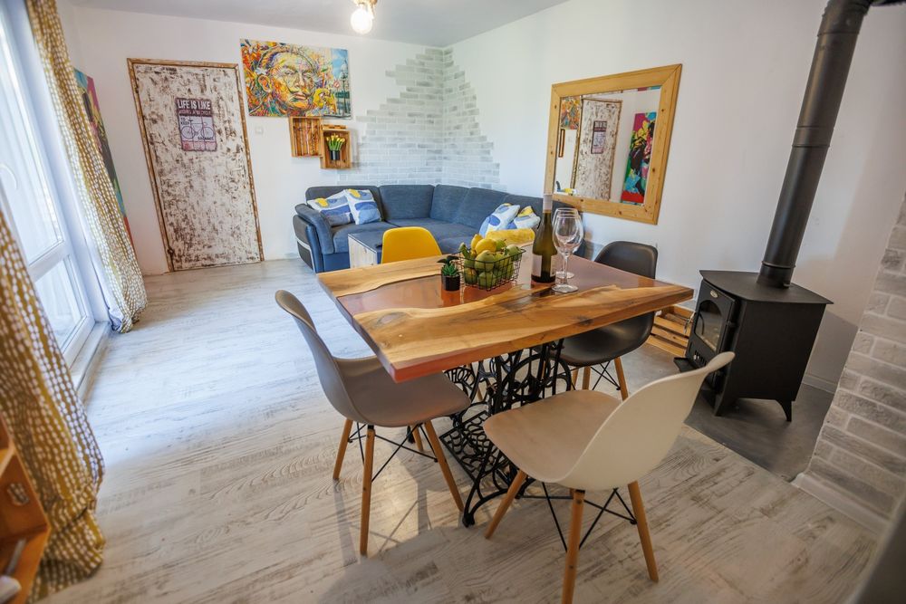 Къща за гости " Къща на дърво "